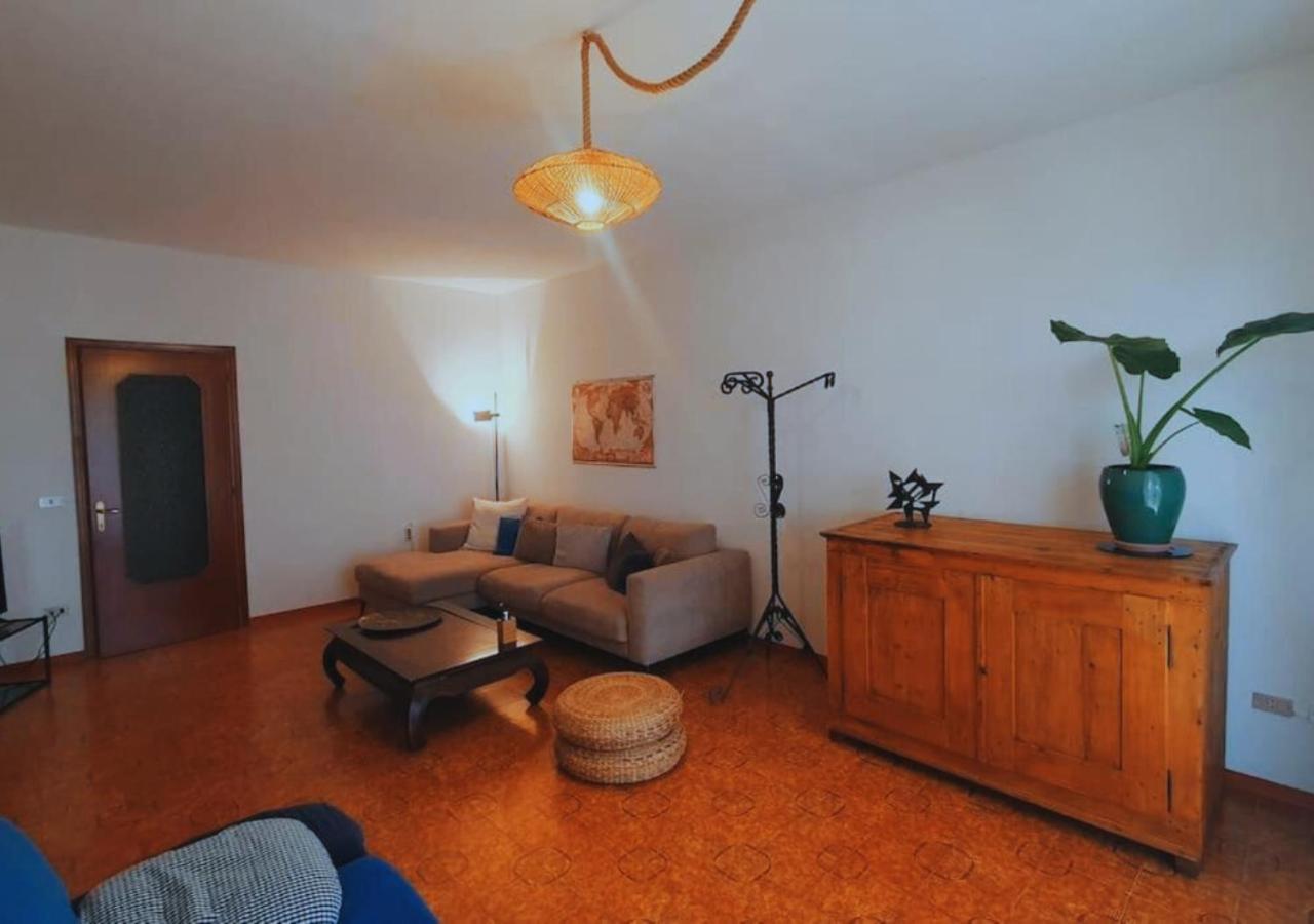 El Lugo Apartment Colà エクステリア 写真